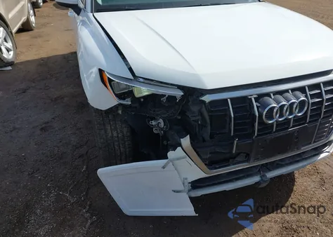 2020 Audi Q3 Premium 45 Tfsi Quattro Tiptronic z USA, uszkodzony, nr VIN WA1AECF31L1075954